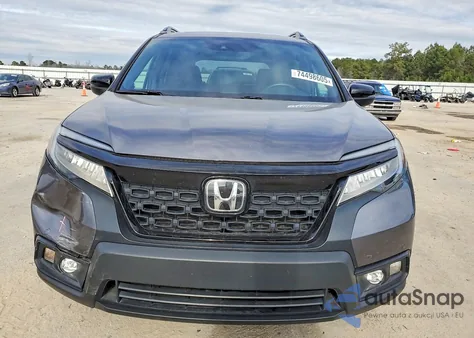 2021 Honda Passport Touring z USA, uszkodzony, nr VIN 5FNYF7H96MB005742